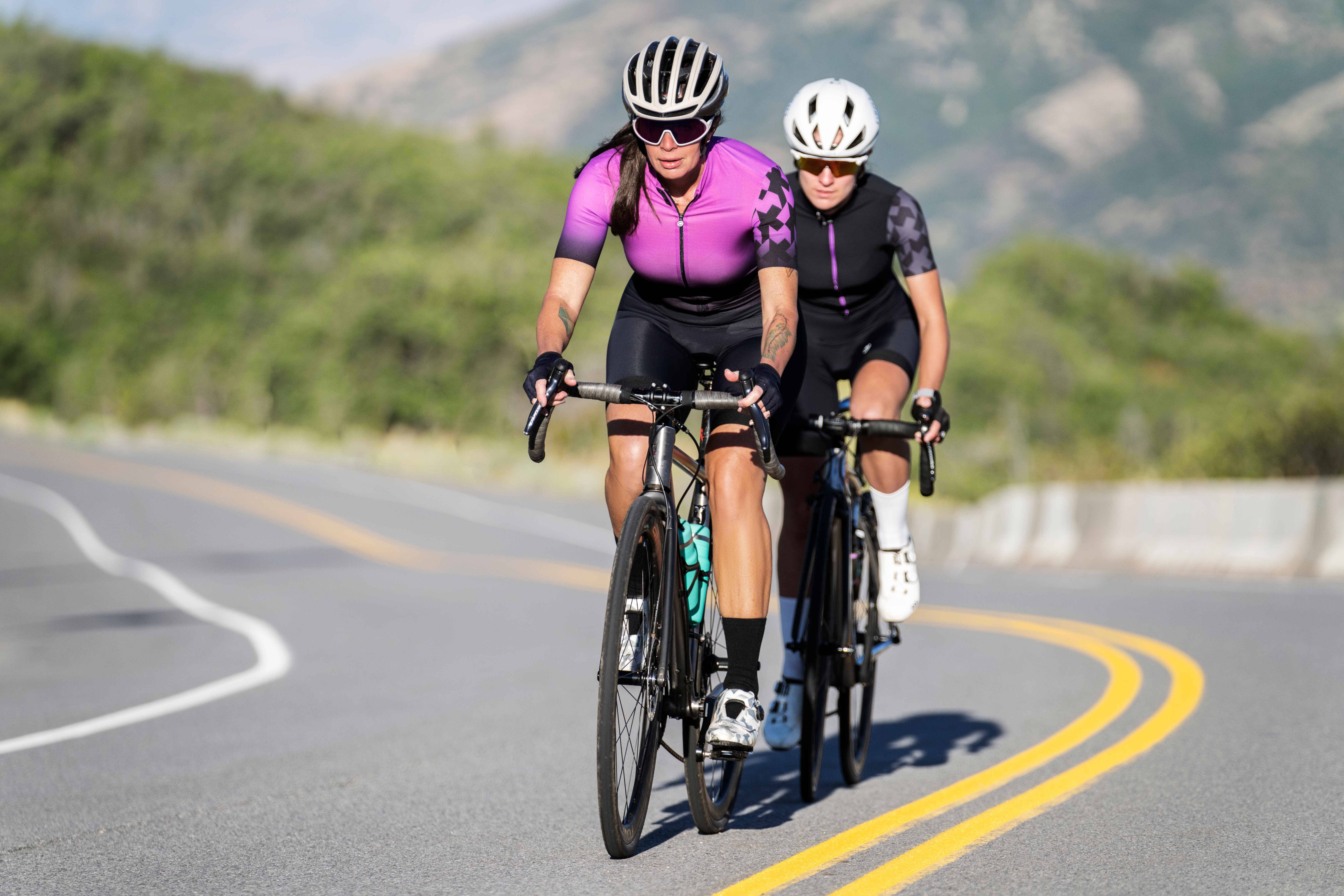 Maglie ciclistiche: traspirabilità e resistenza al primo posto